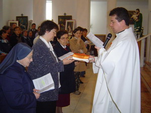 Vengono consegnati il Vangelo e lettere di S.Paolo